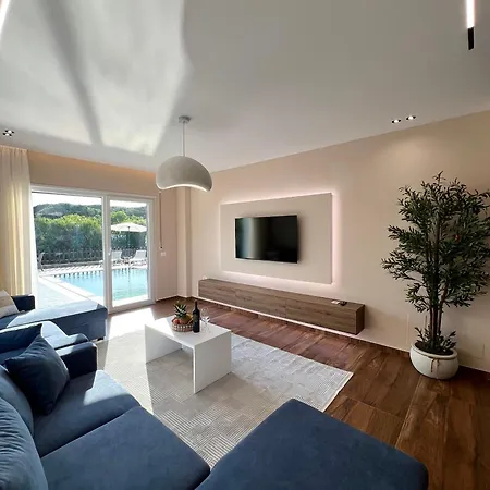 Villa Sunset Aura Riverside & Pool