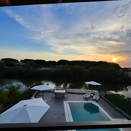 Sunset Aura Riverside & Pool Villa Durrës