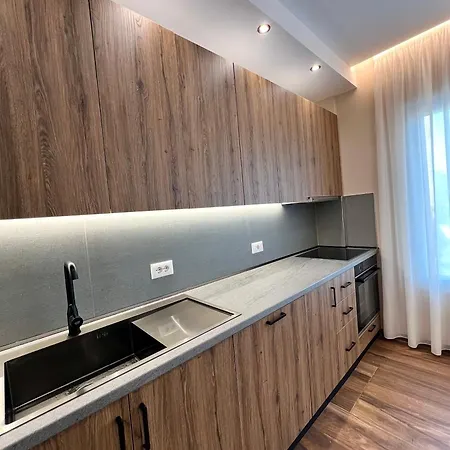 Sunset Aura Riverside & Pool Villa *